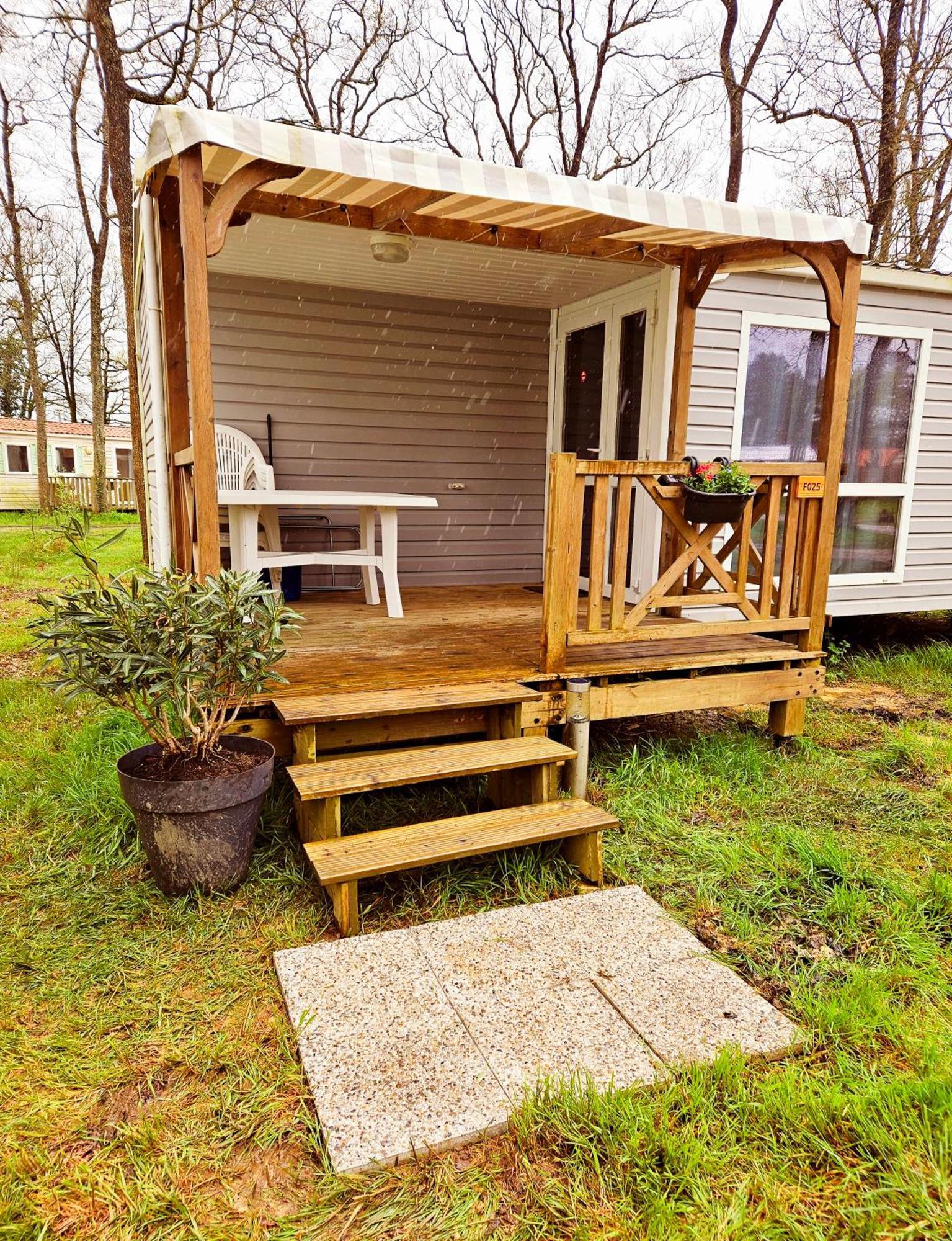 Bungalow Cosy Equipe La Boissiere-de-Montaigu Exteriér fotografie